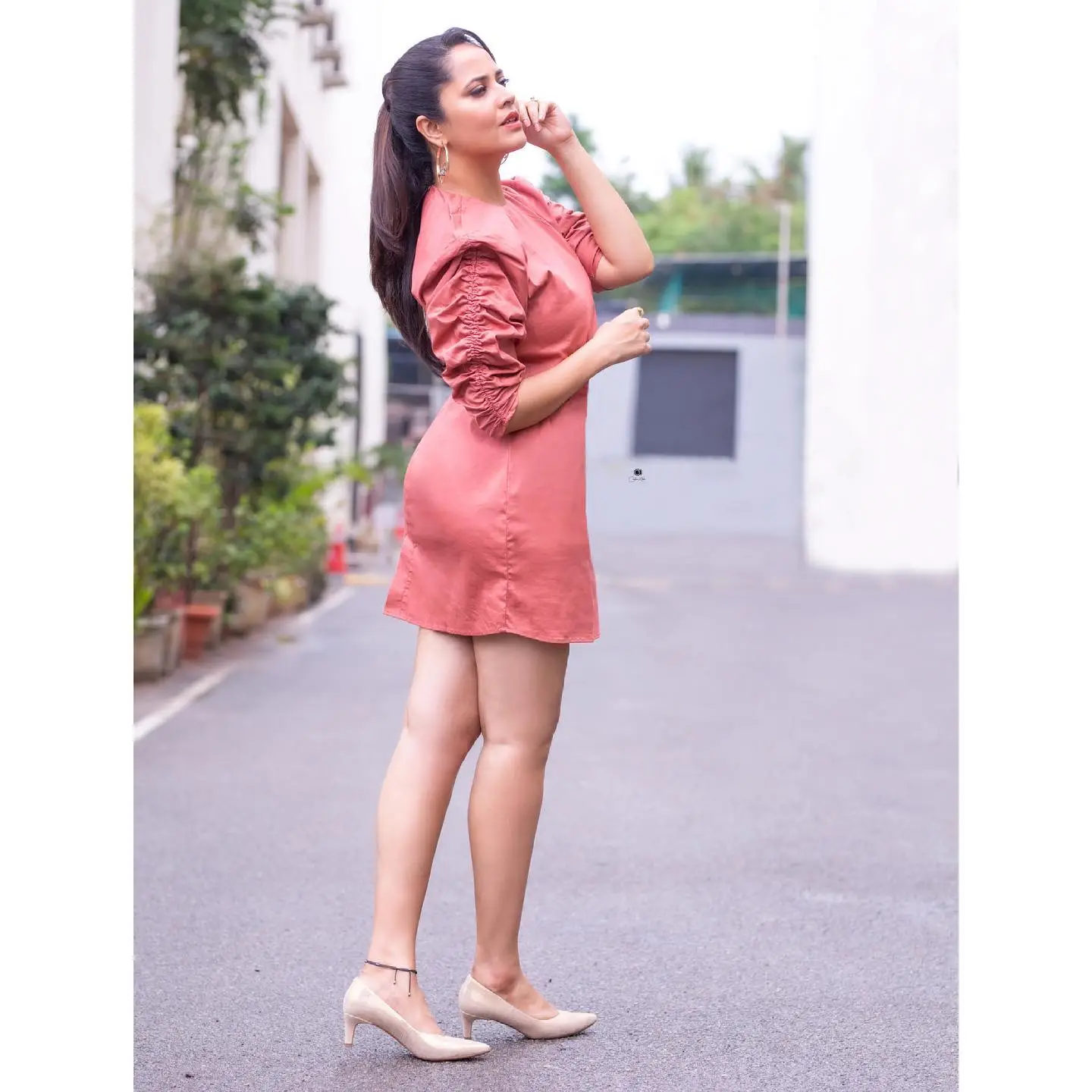 Anasuya Bharadwaj Long Legs Show in Maroon Mini Top